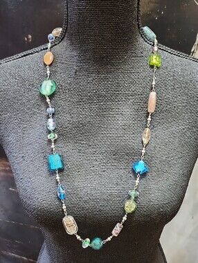 VINTAGE PREMIER DESIGNS MULTI-COLOR GLASS BEAD LONG NECKLACE